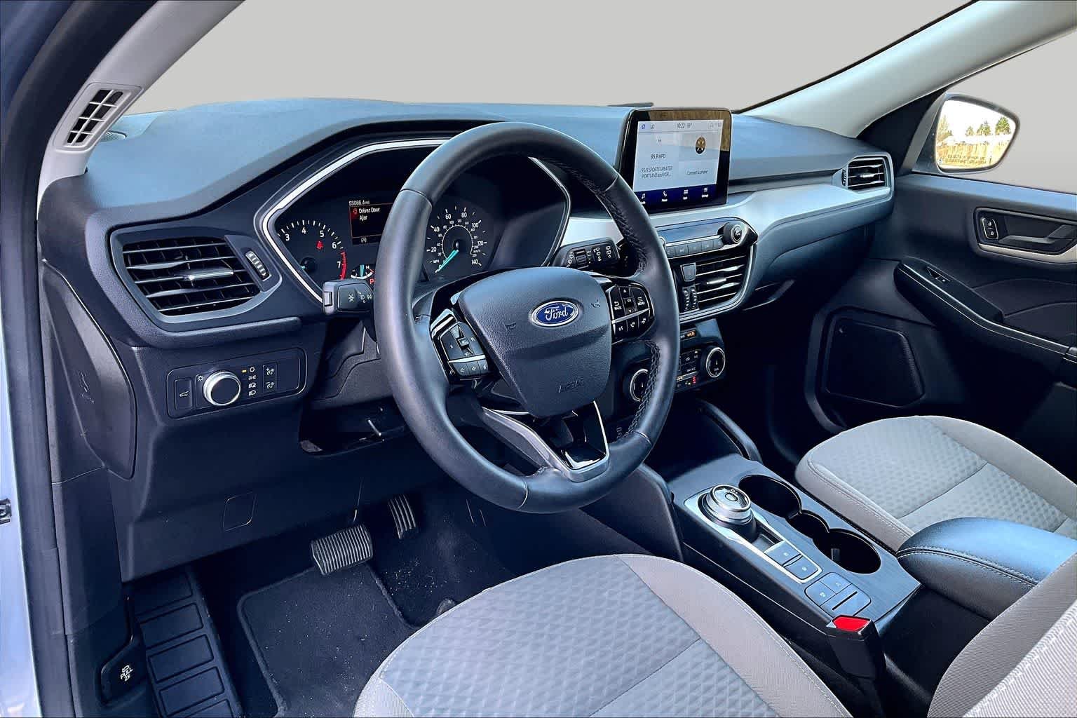 Used 2022 Iced Blue Silver Ford SE image 18