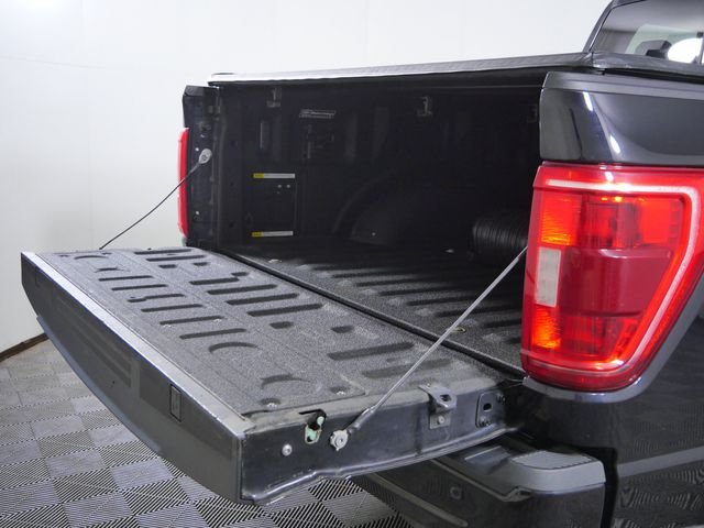 Used 2021 Black Ford XLT image 15