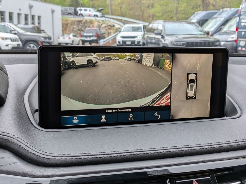 Used 2023  Acura Advance image 24