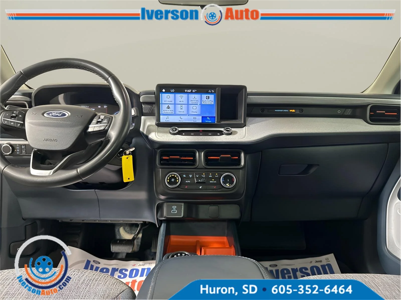 Used 2023 Oxford White Ford XLT image 29