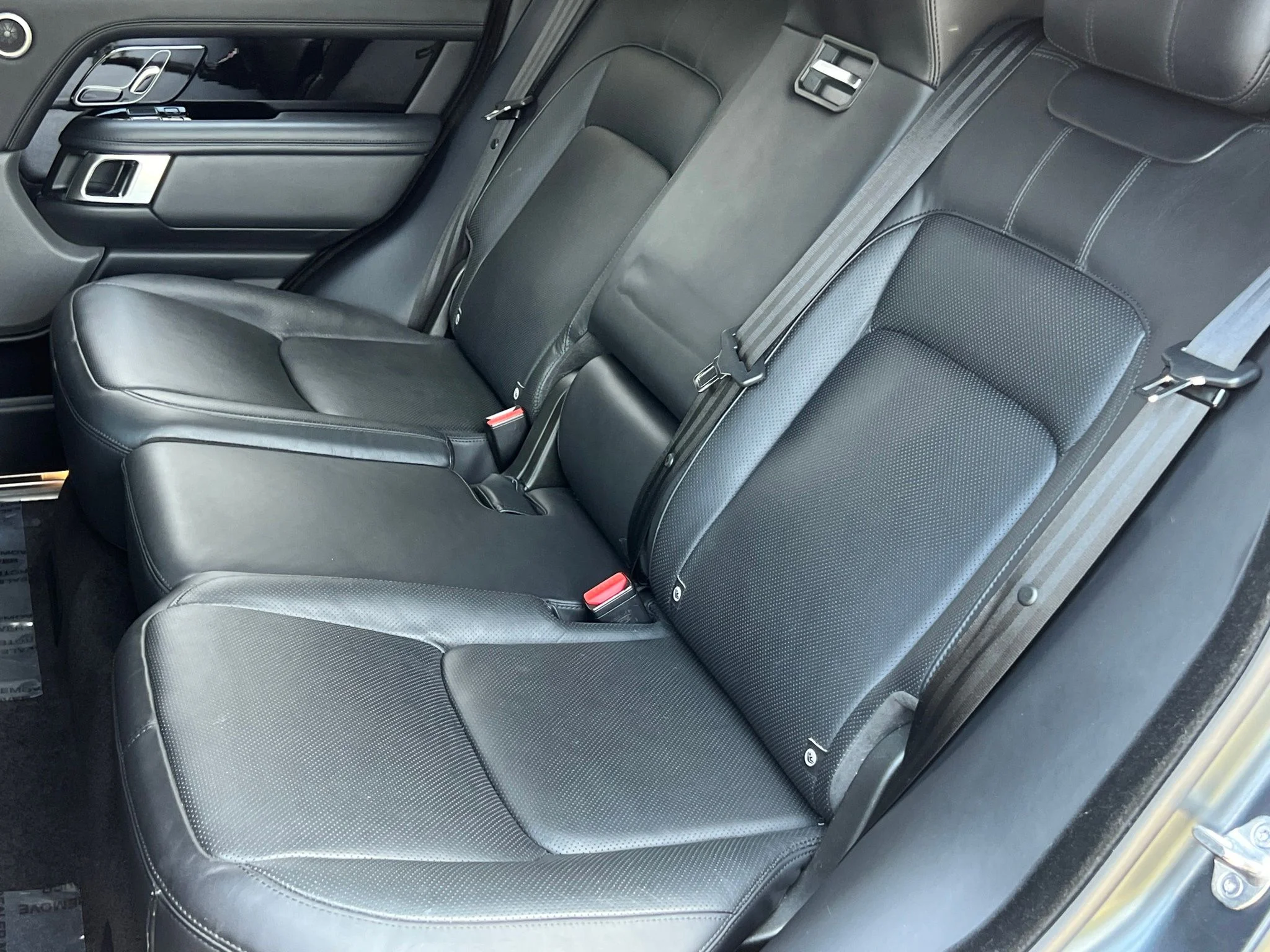 Used 2019  Land Rover 5.0L V8 Supercharged image 18