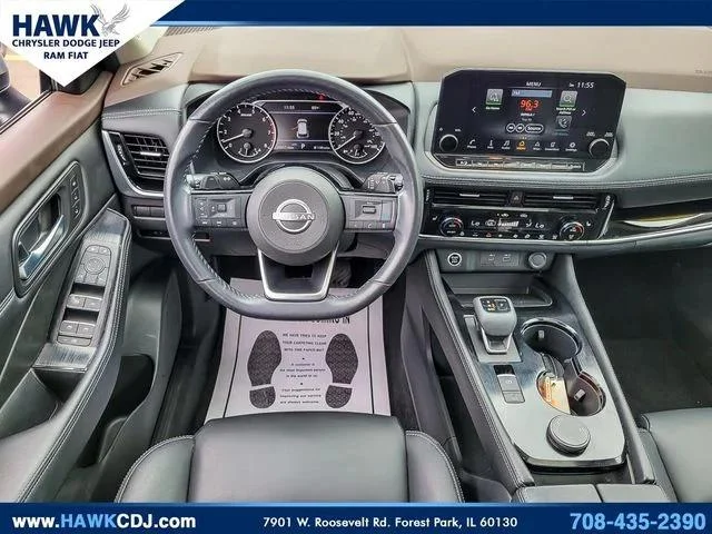 Used 2023 Gray Nissan SL image 13