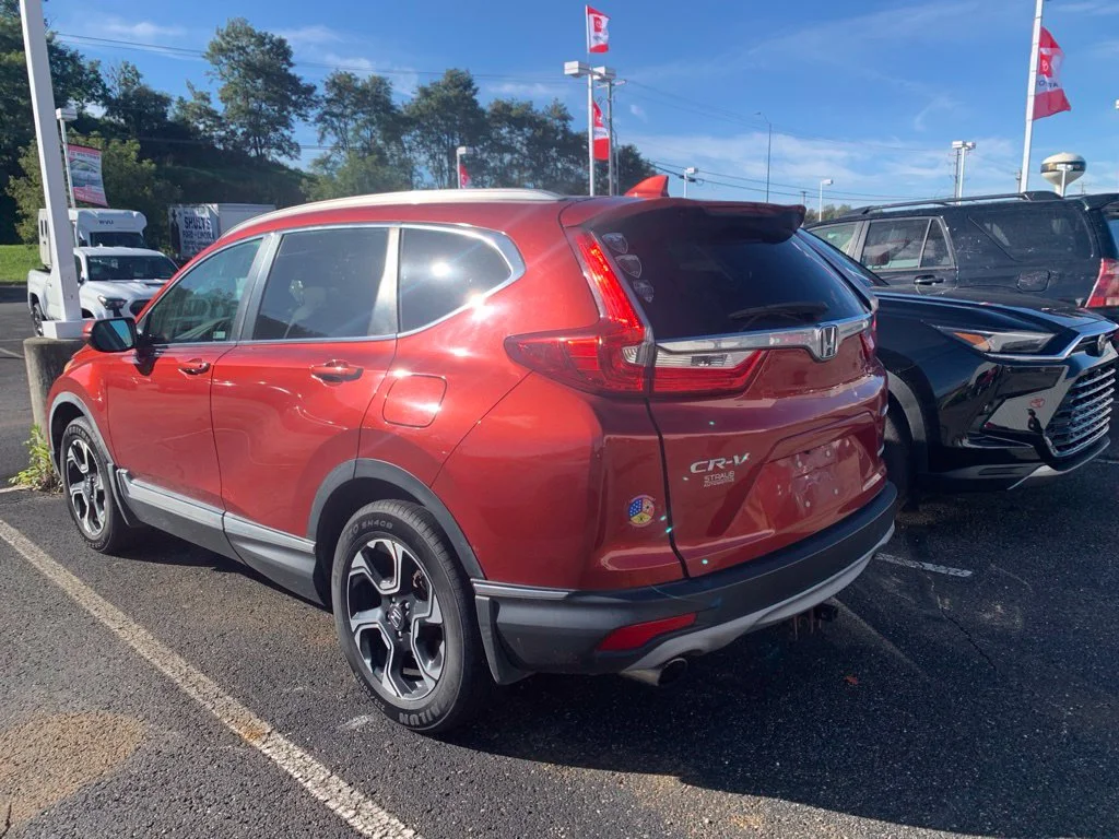 Used 2019  Honda Touring image 3