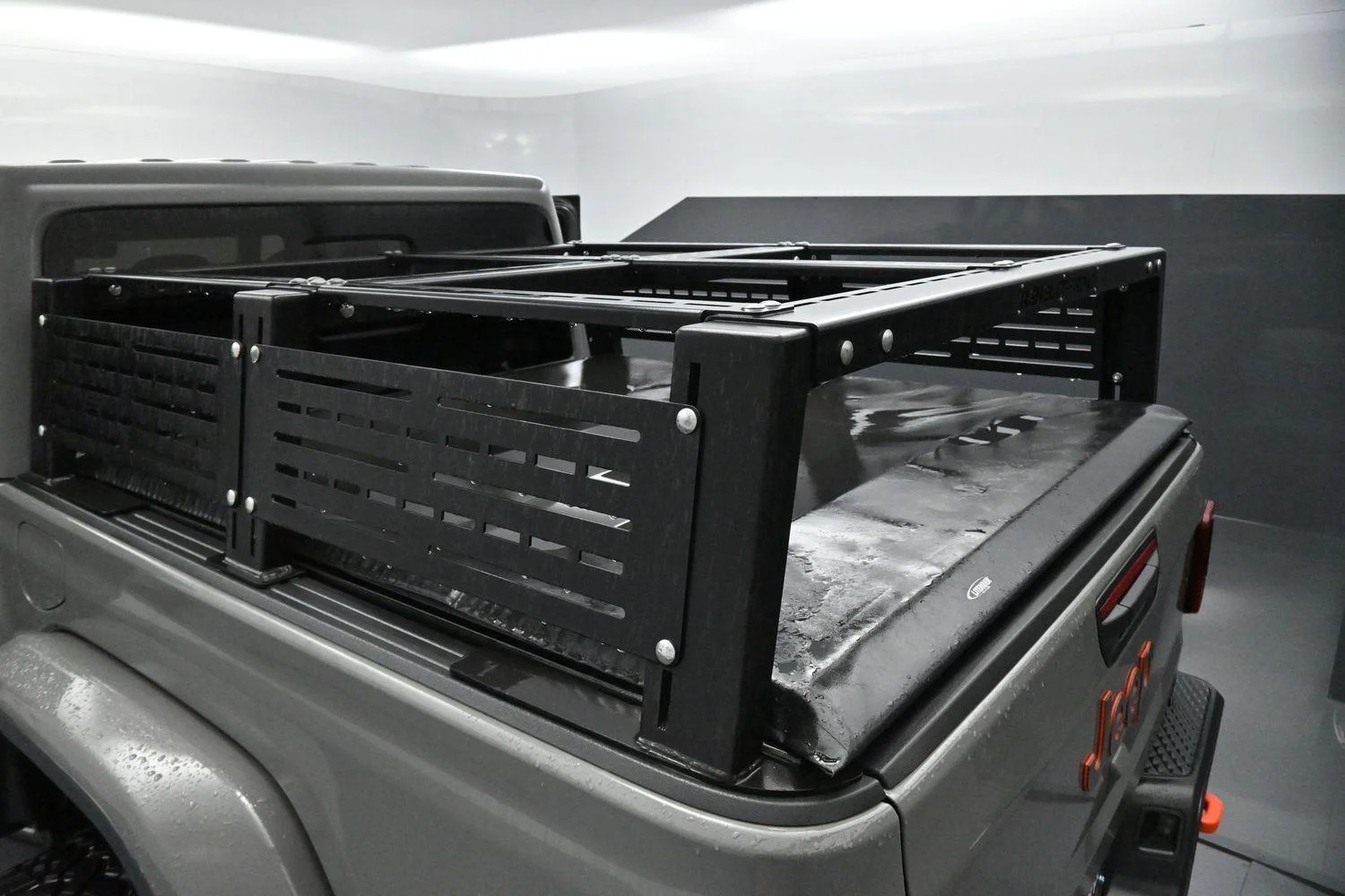 Used 2021 Sting-Gray Clearcoat Jeep Mojave image 35