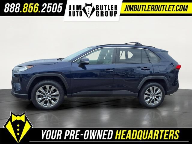Used 2021  Toyota XLE Premium image 20