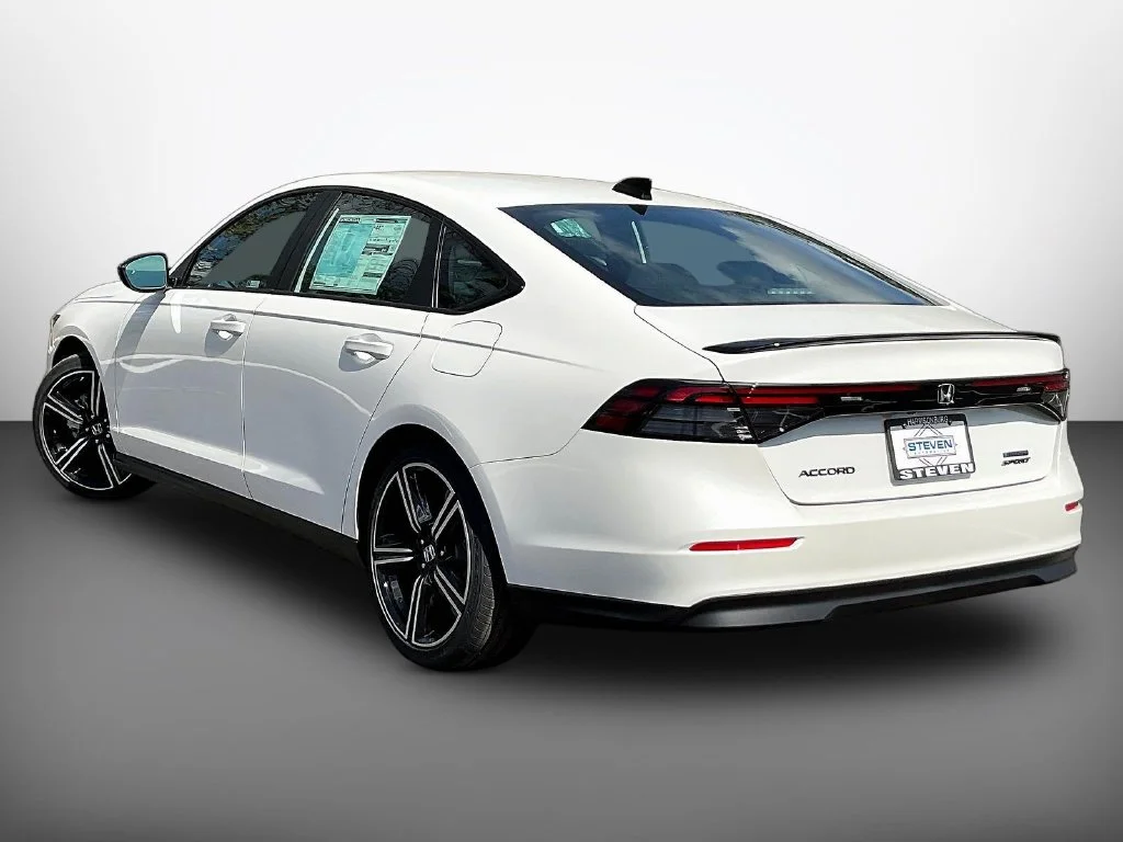 New 2026 Platinum White Pearl Honda Sport Hybrid image 4