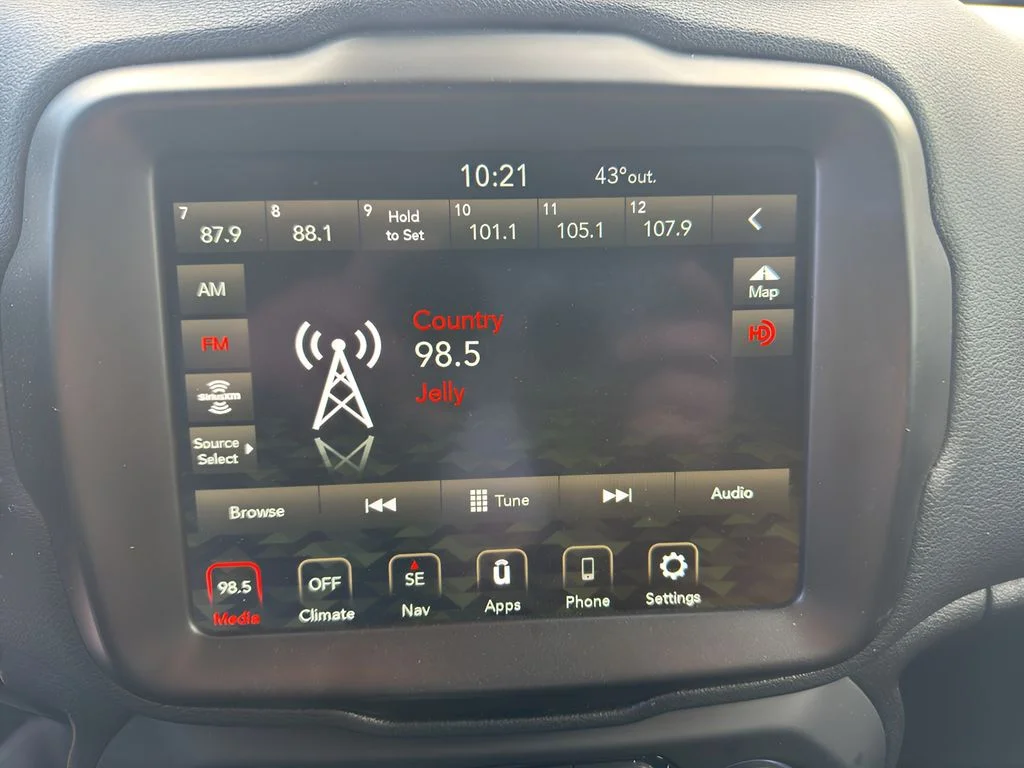 Used 2023 Colorado Red Clearcoat Jeep Trailhawk image 23