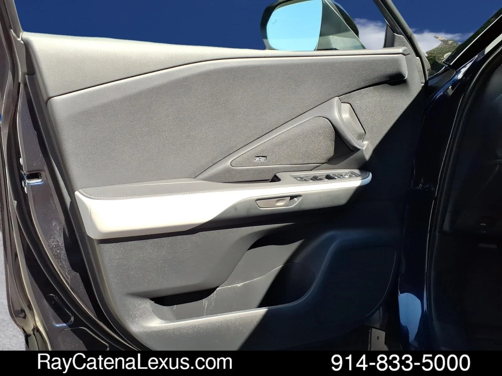 Certified Used 2025 Mica Lexus 4D Sport Utility image 10