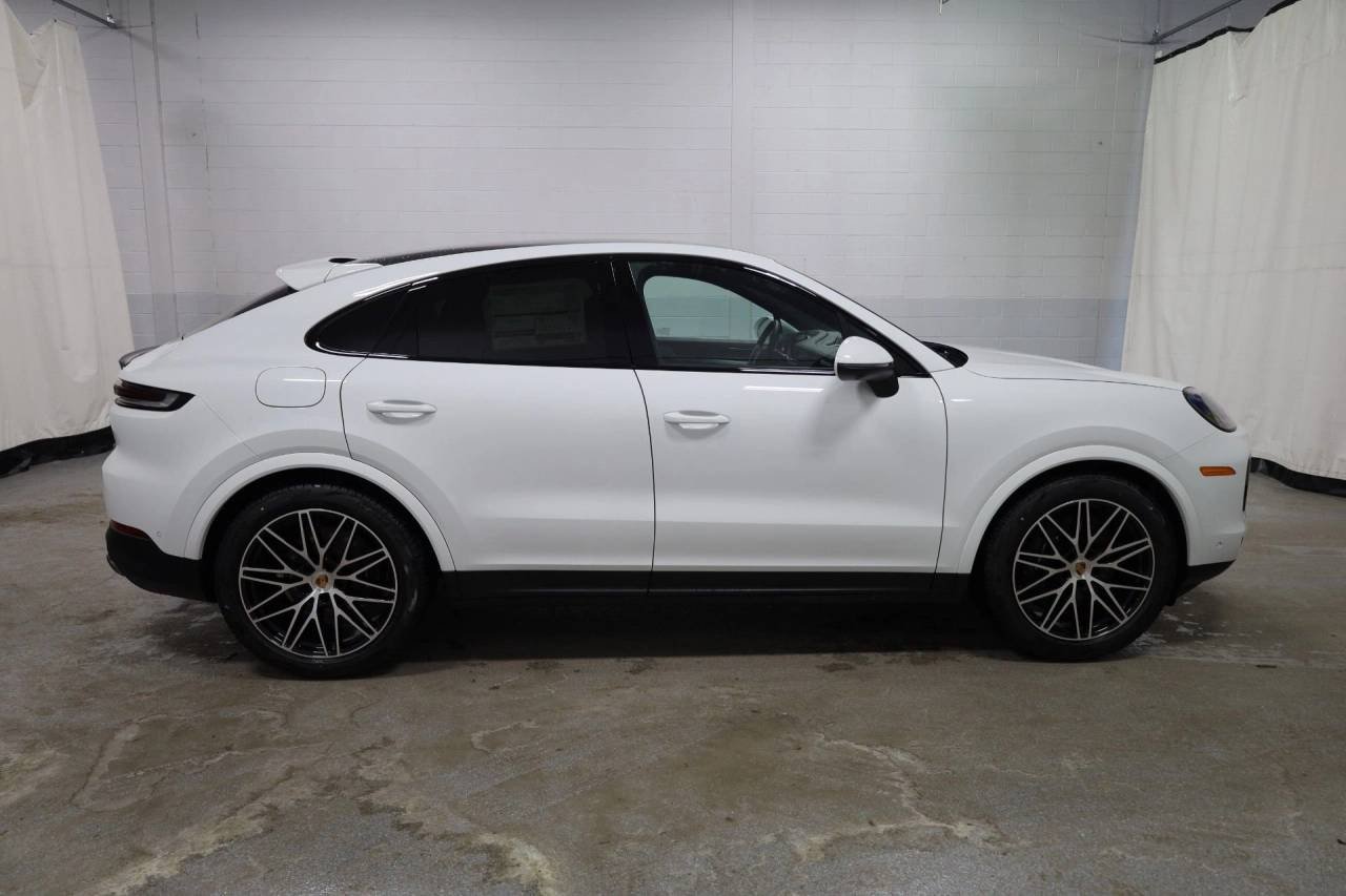 Used 2026 White Porsche Coupe image 10