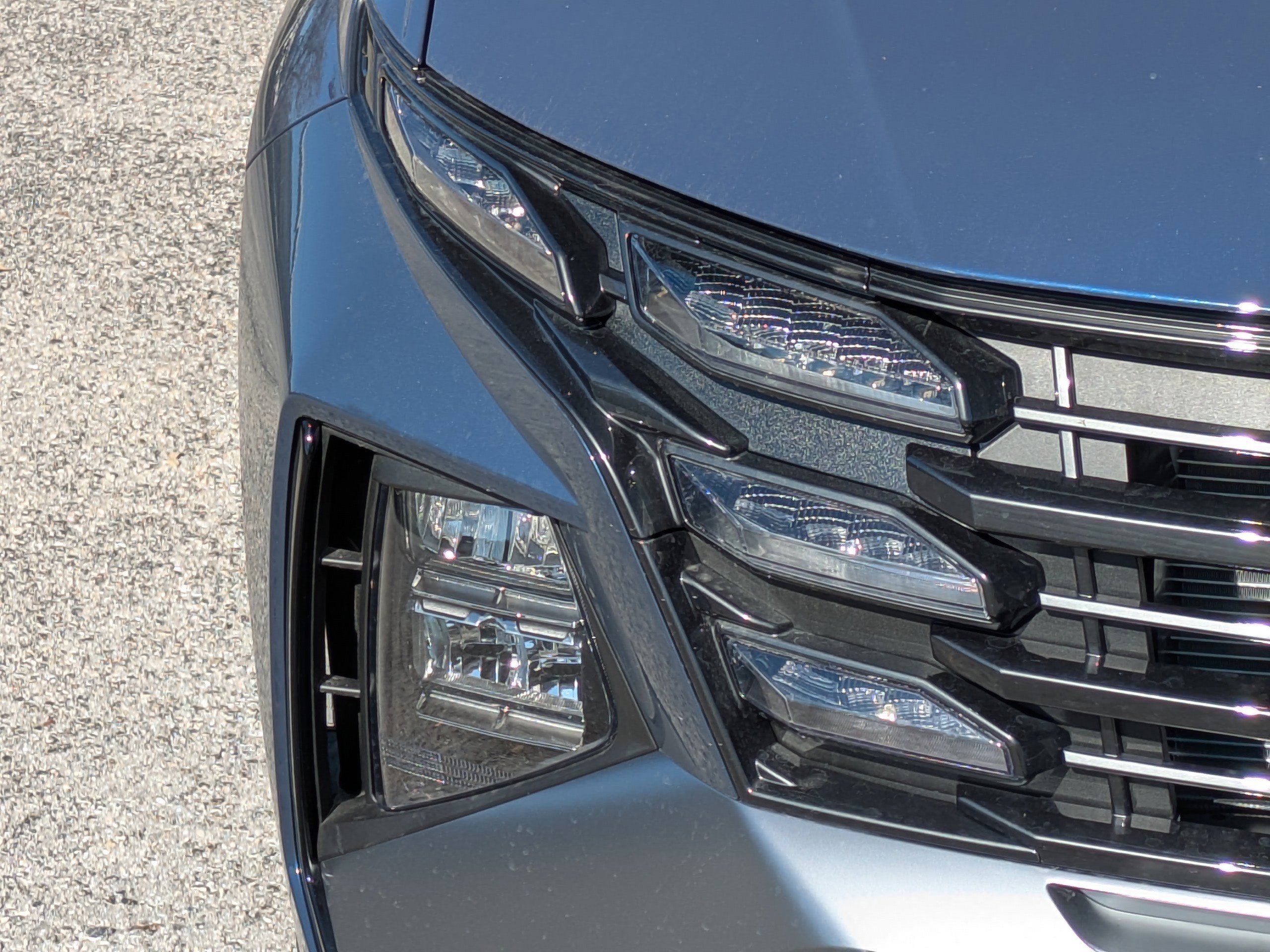 New 2026 Atlantis Blue Hyundai SEL FWD image 7