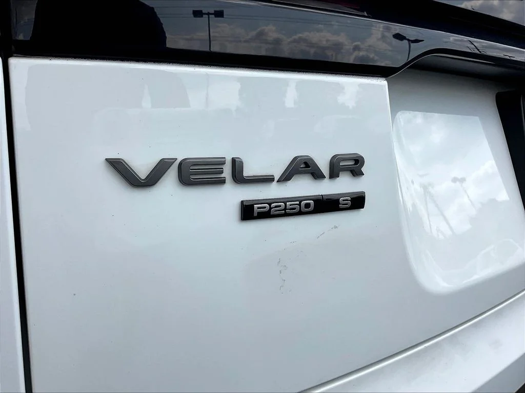 Used 2020 Fuji White Land Rover P250 R-Dynamic S image 23