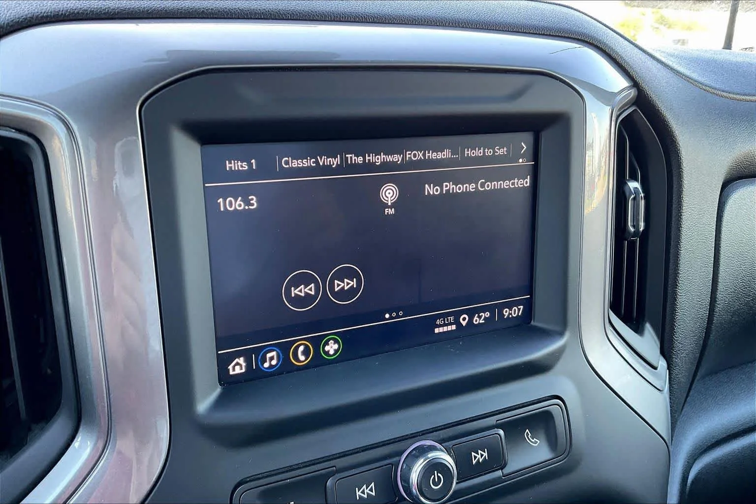Used 2025 Summit White Chevrolet Custom image 30