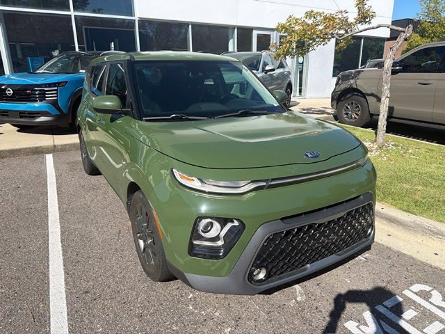 Used 2020 Green Kia EX image 8