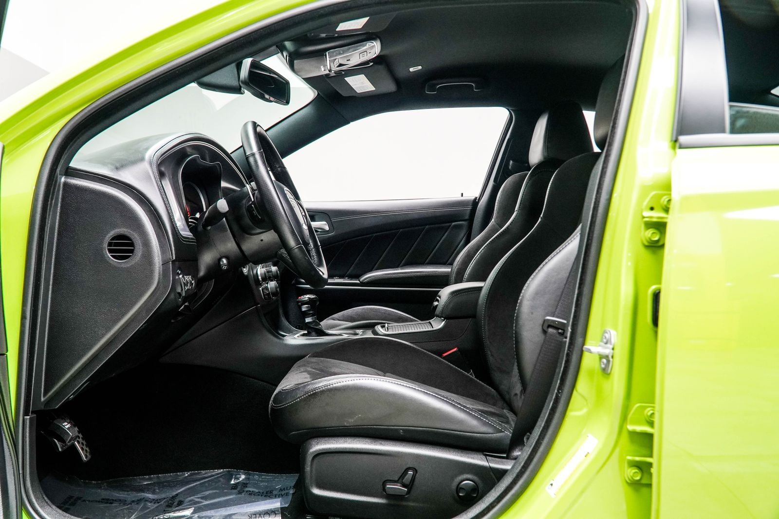 Used 2023 Green Dodge R/T Scat Pack image 39