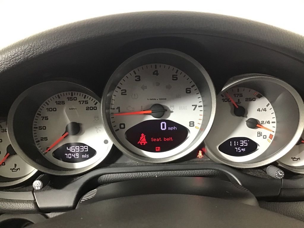 Used 2012  Porsche Carrera 4S image 31