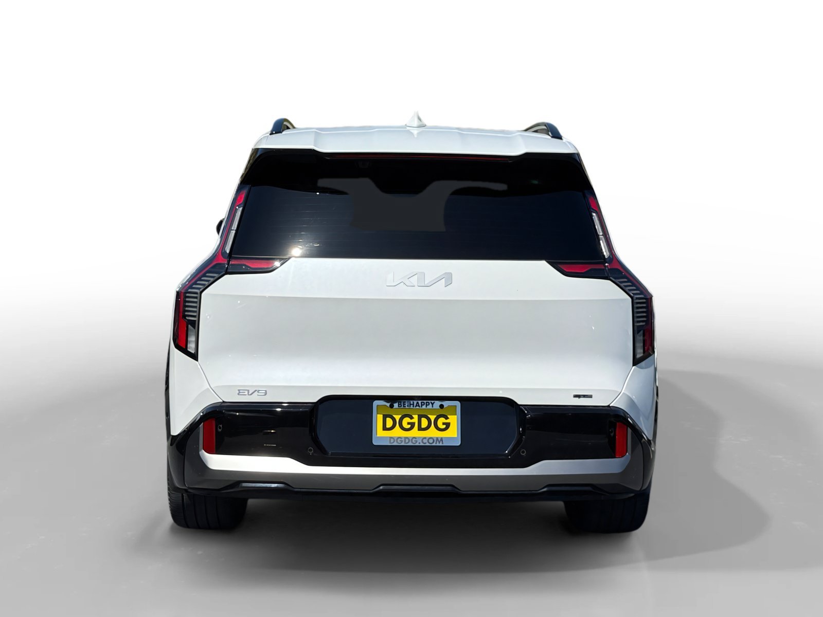 Certified Used 2024 Snow White Pearl Kia GT-Line image 4