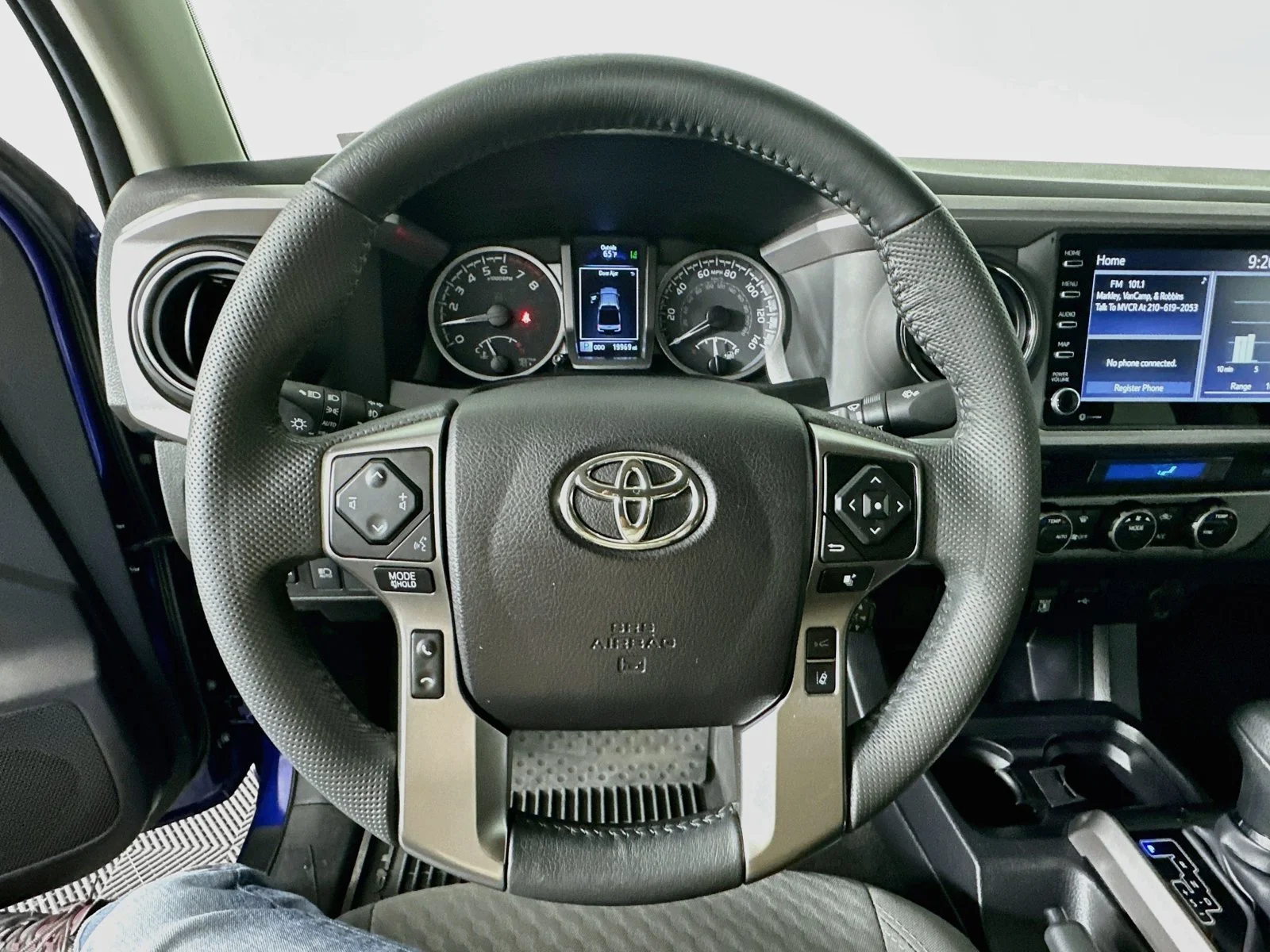 Certified Used 2022 Blue Toyota SR5 image 11