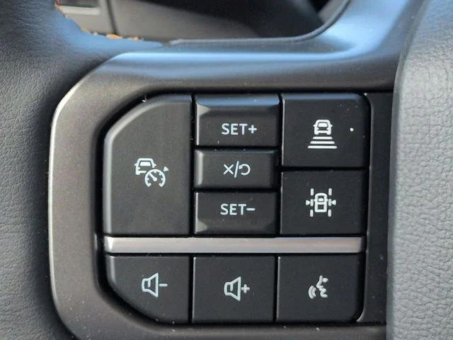 New 2026 Oxford White Ford Tremor® image 24