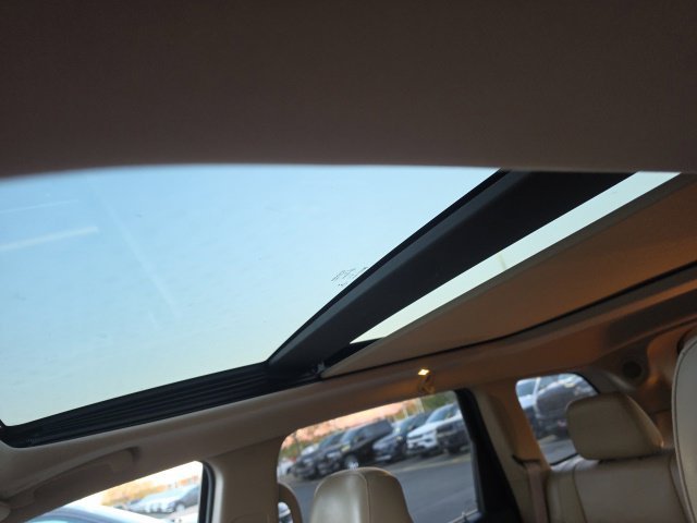 Used 2017 White Jeep Limited image 10