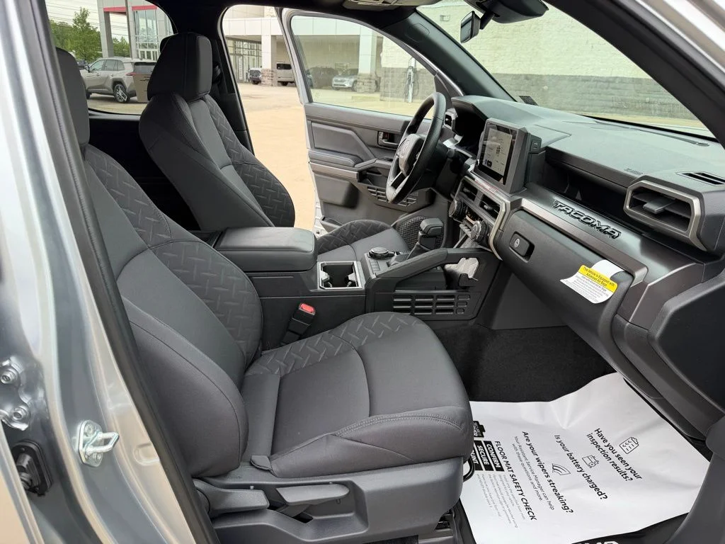 2026 Toyota Tacoma SR5 - Photo 34