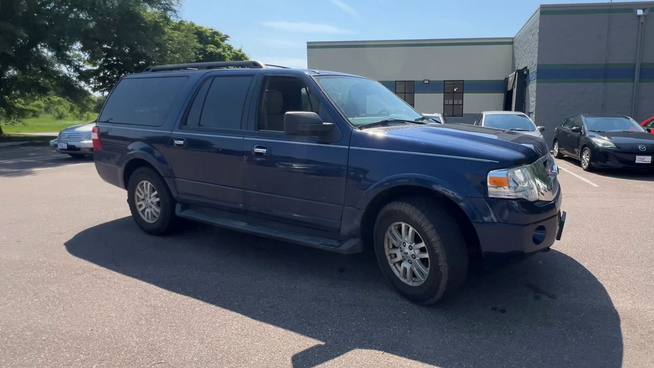 2010 Ford Expedition EL XLT photo 2