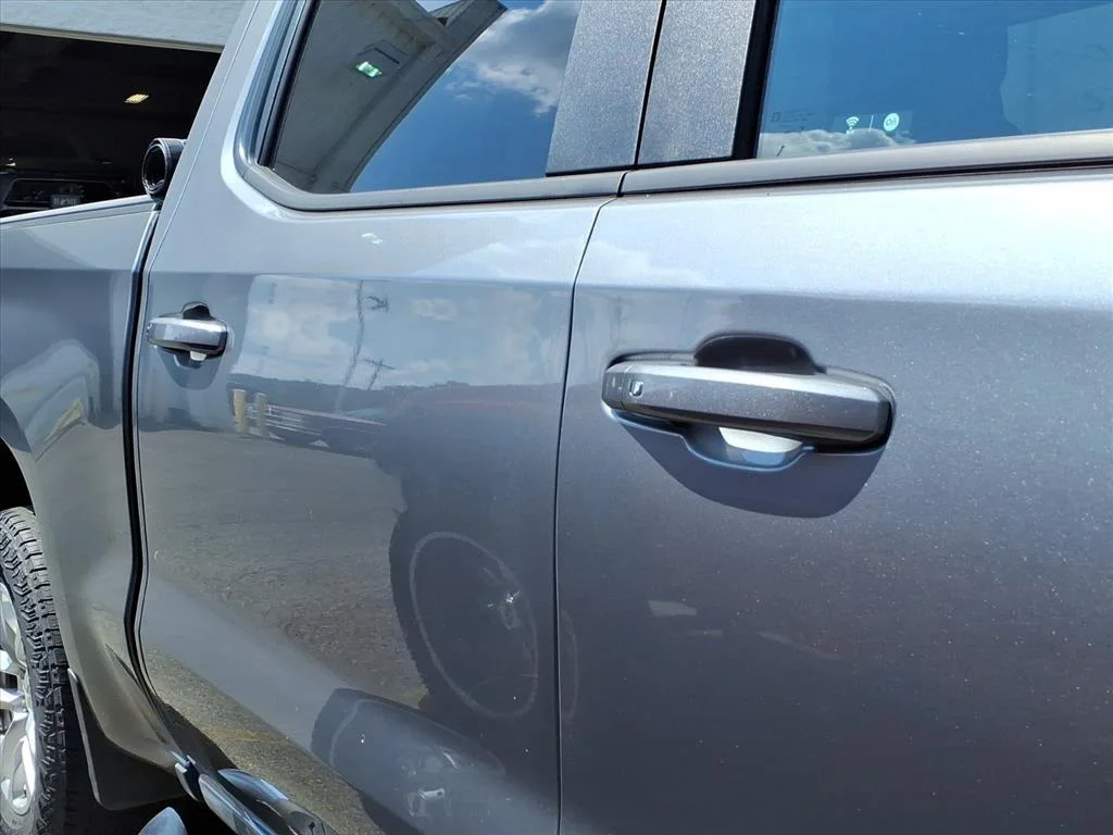 Used 2019 Satin Steel Metallic Chevrolet LT image 10