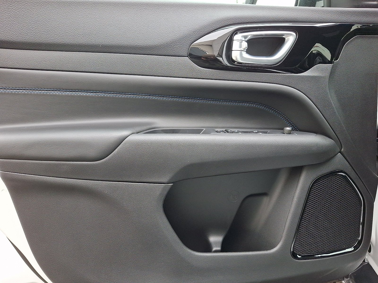 2026 Jeep Compass Limited Altitude - Photo 8