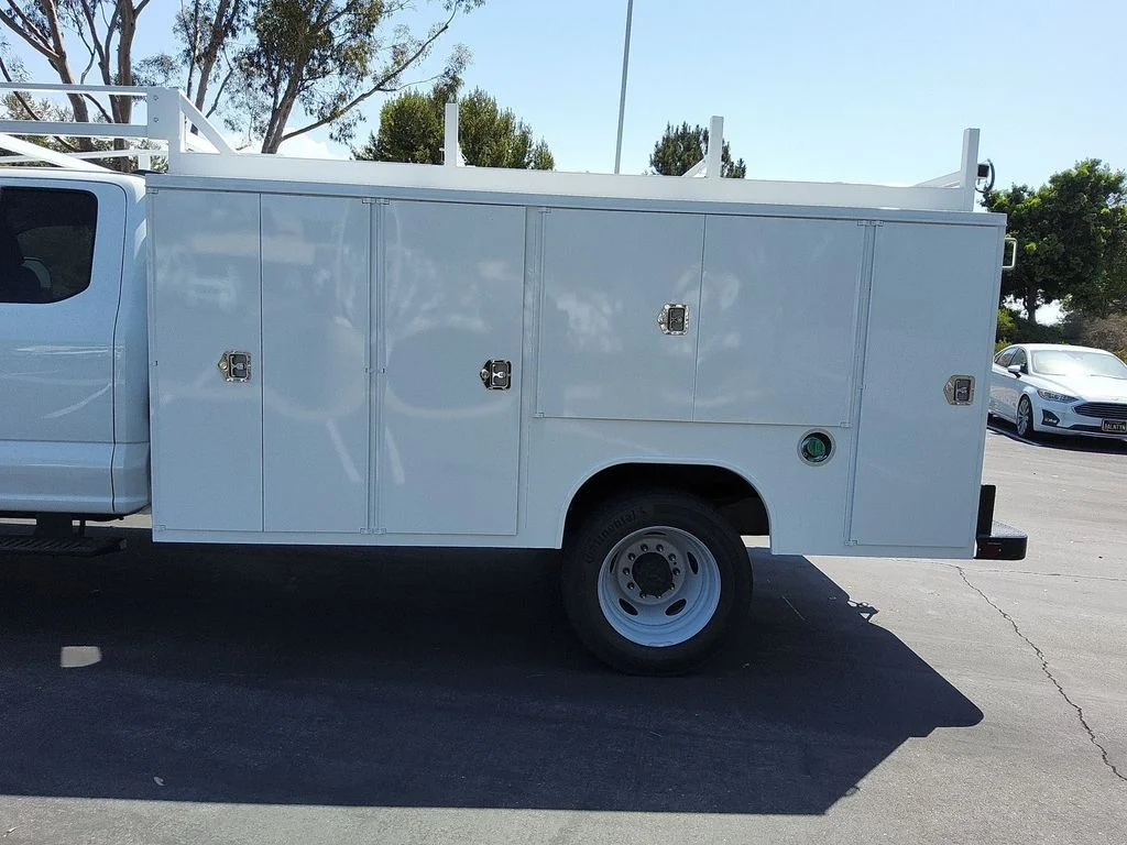 New 2026 Oxford White Ford XL image 15