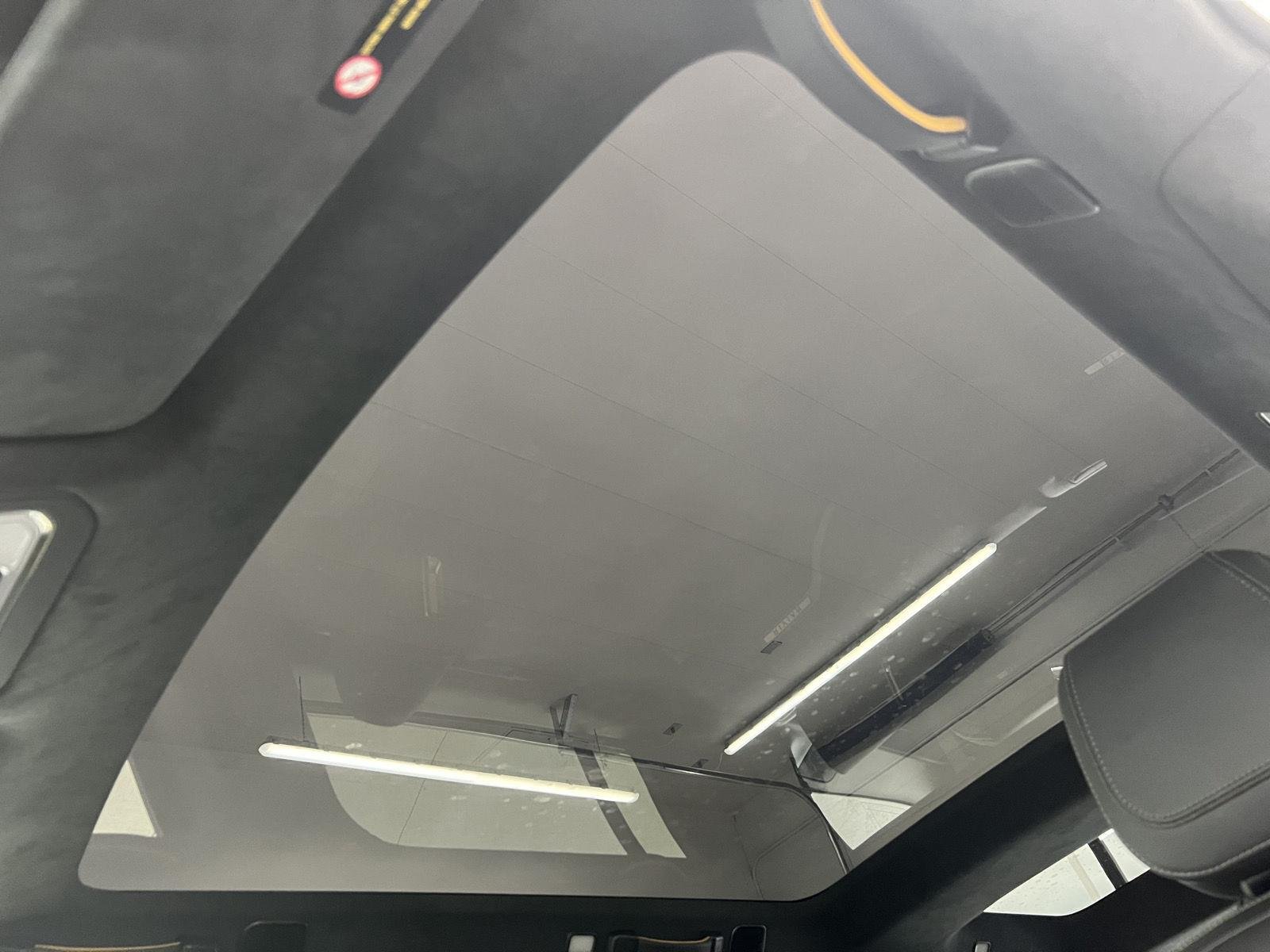 2024 Rivian R1S Adventure - Photo 21