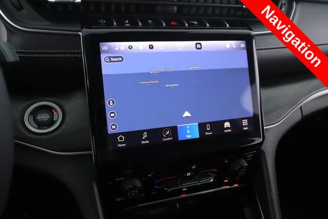 Used 2023 Black Jeep Limited image 5
