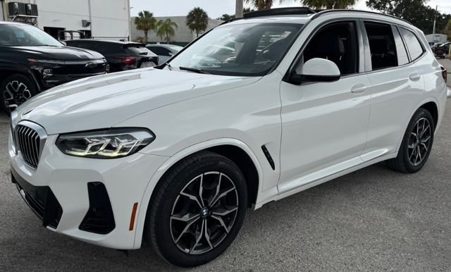 2023 BMW X3 sDrive30i's photo