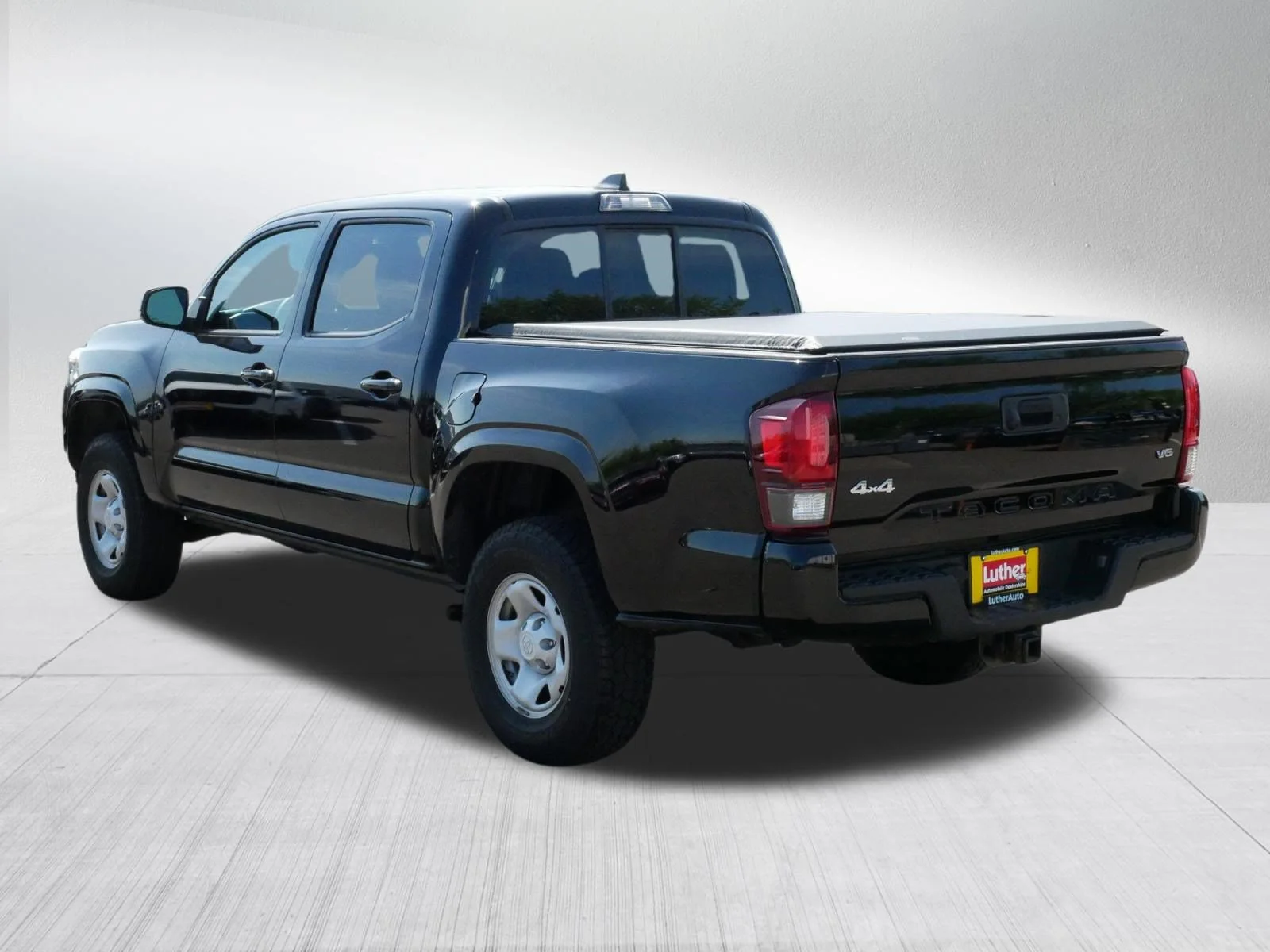 Used 2021 Midnight Black Metallic Toyota SR image 5