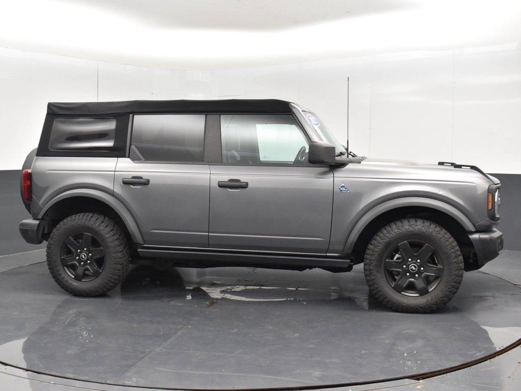 2022 Ford Bronco 4-Door Black Diamond - Photo 9