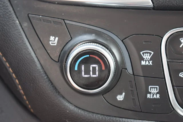 Used 2020 Silver Chevrolet Premier image 33
