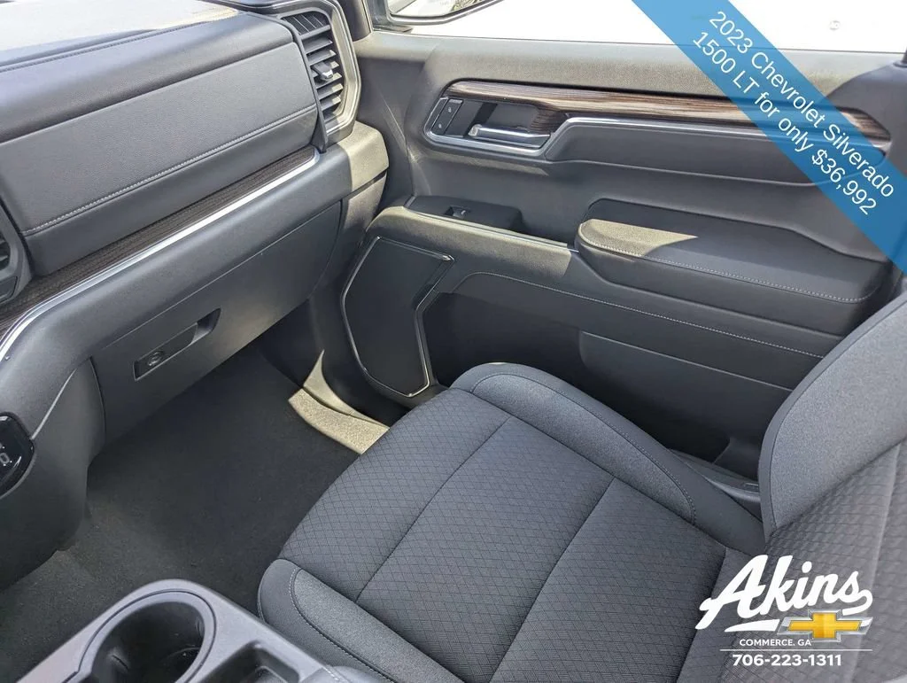 Used 2023 STERLING GRAY METALLIC Chevrolet LT image 16