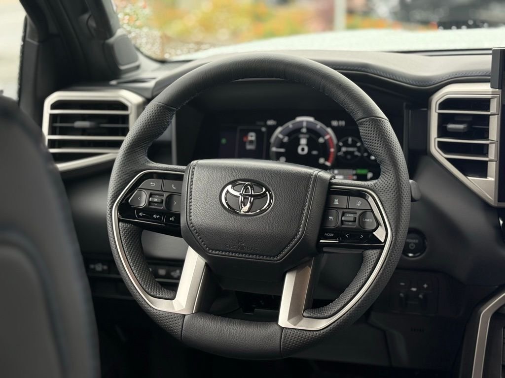 2026 Toyota Tundra Platinum - Photo 18