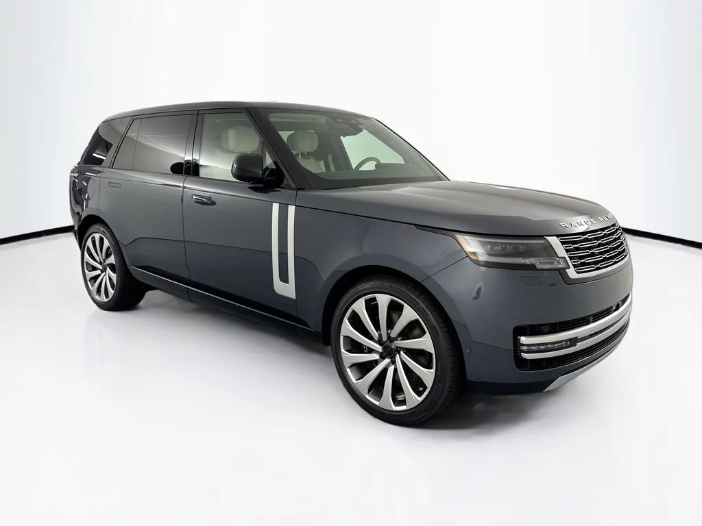 New 2026 Varesine Blue Land Rover Autobiography image 3