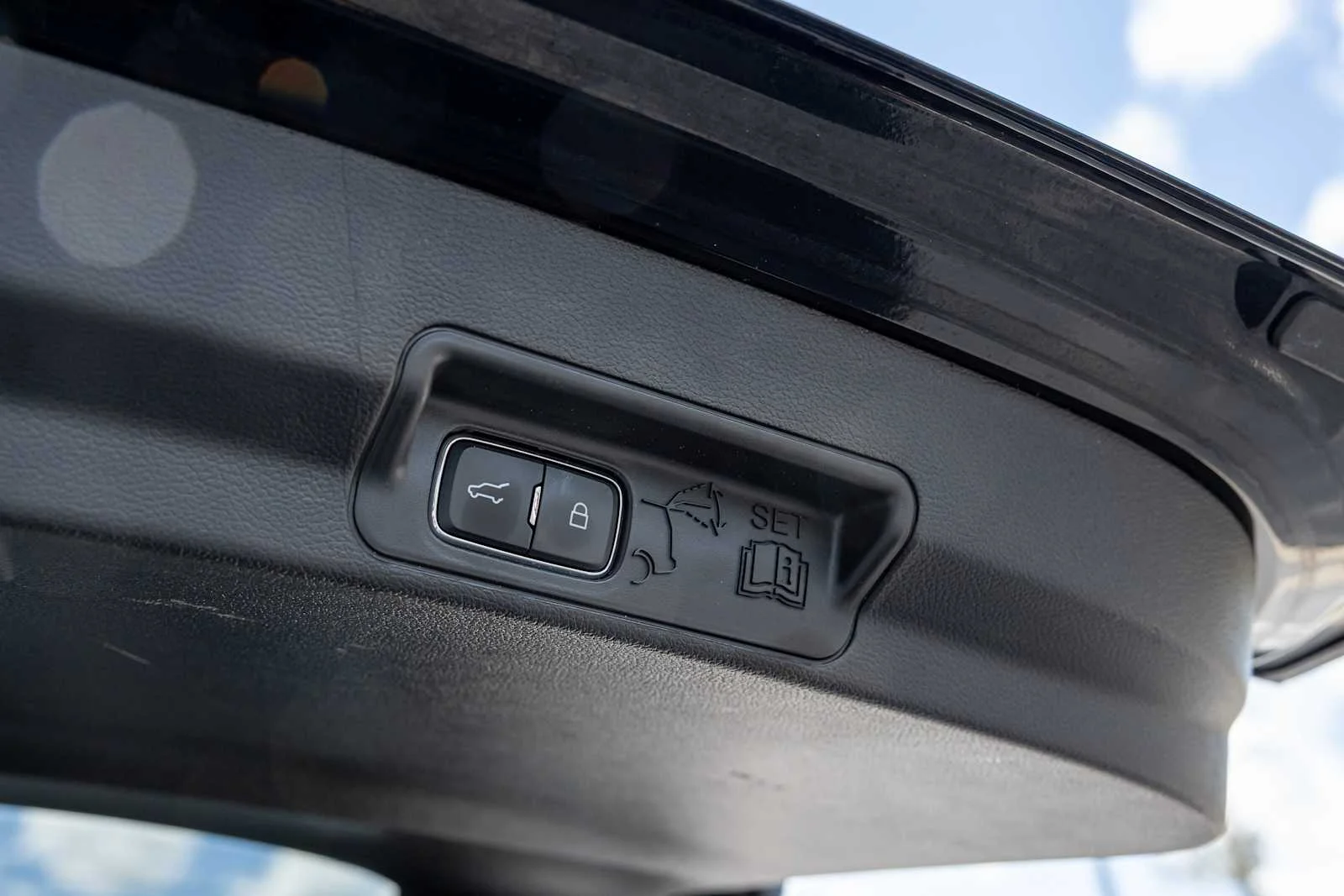 Used 2022 Agate Black Ford XLT image 36