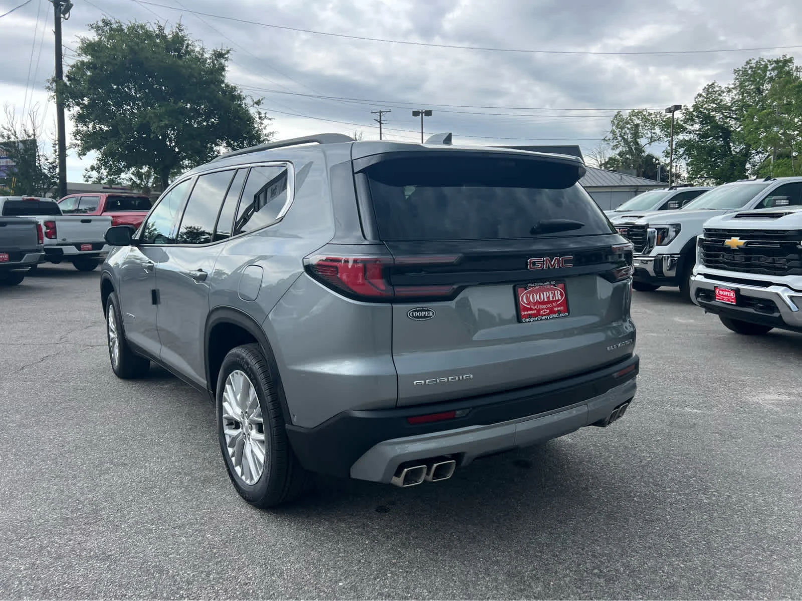 New 2026 Sterling Metallic GMC Elevation image 4