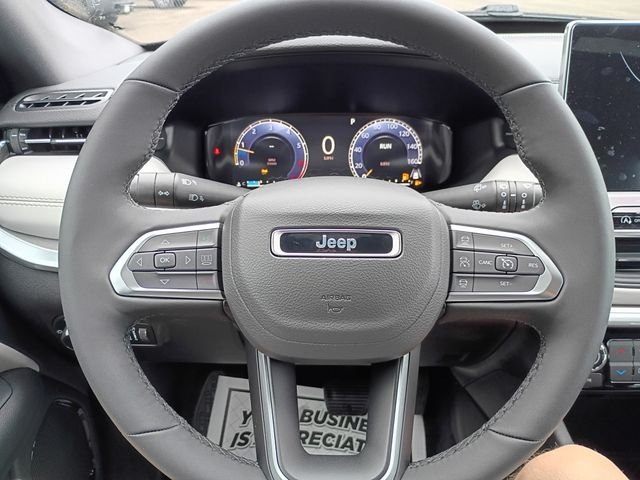 New 2026 Fathom Blue Pearl-Coat Exterior Paint Jeep Limited image 13