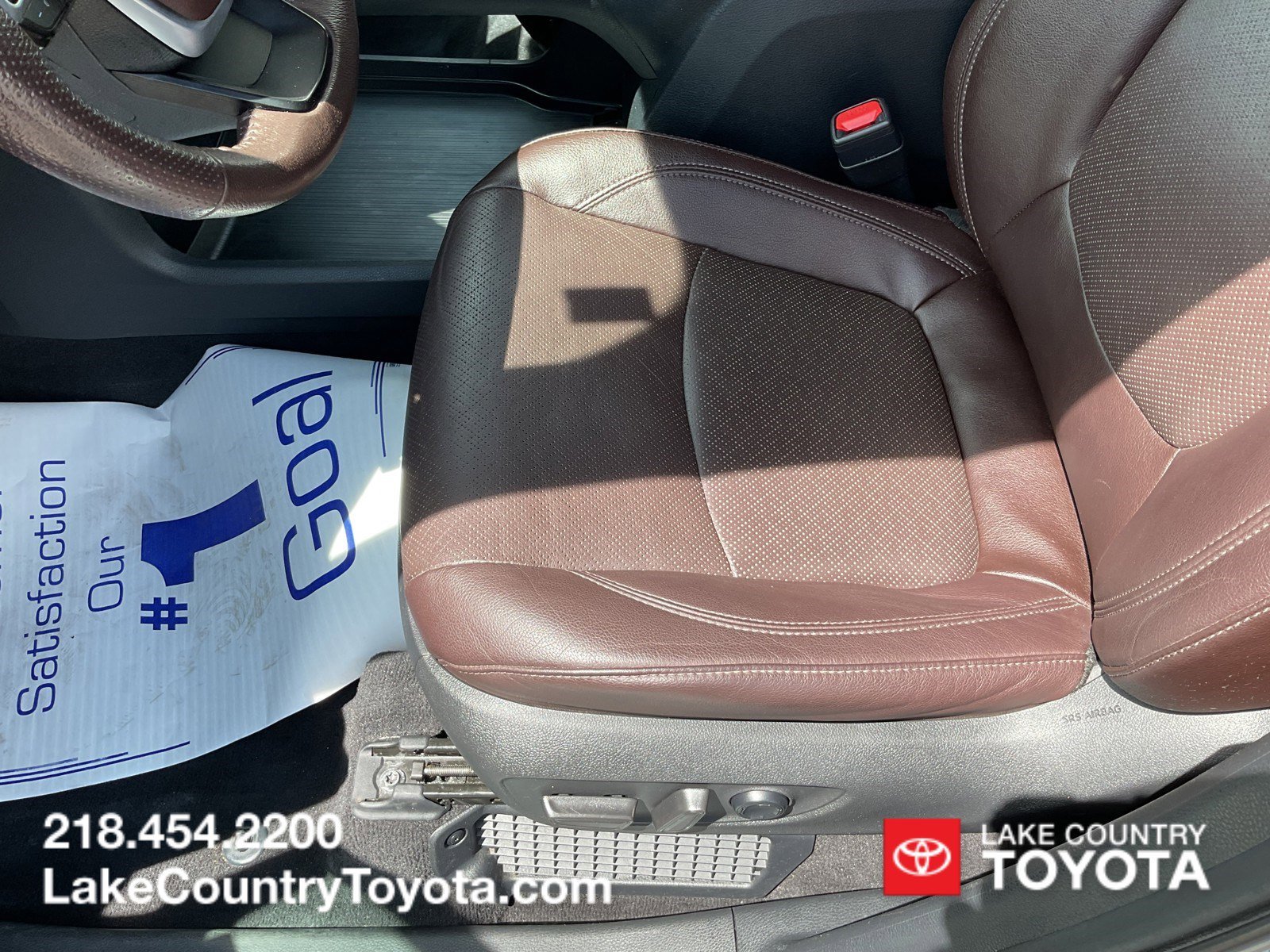 Used 2022 Silver Toyota Platinum image 10