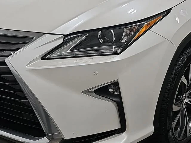 Used 2017 White Lexus 350 image 33