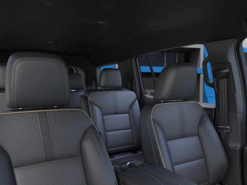Used 2026 Polar White Tricoat Chevrolet FWD High Country image 24