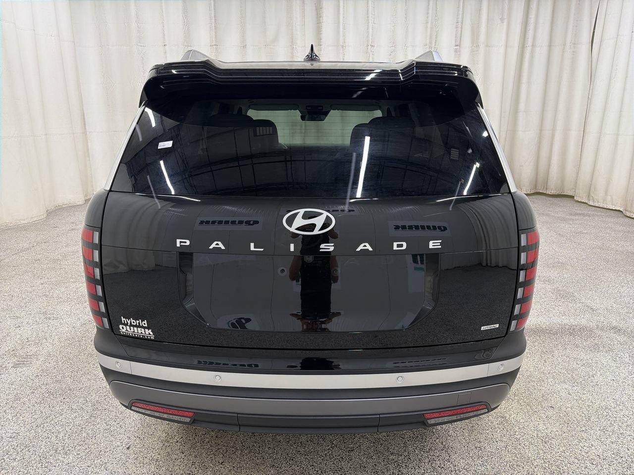 New 2026 Abyss Black Pearl Hyundai SEL 7P image 7