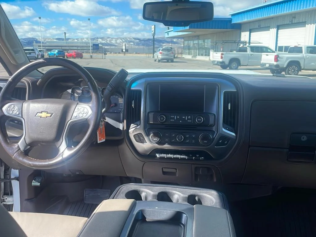 Used 2019 SUMMIT WHITE Chevrolet LTZ image 17