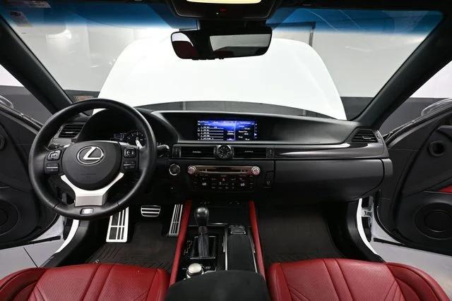Used 2016 White Lexus F image 20