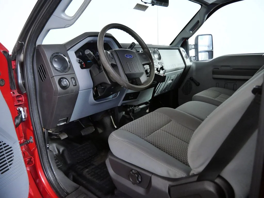 Used 2015 Red Ford XL image 17