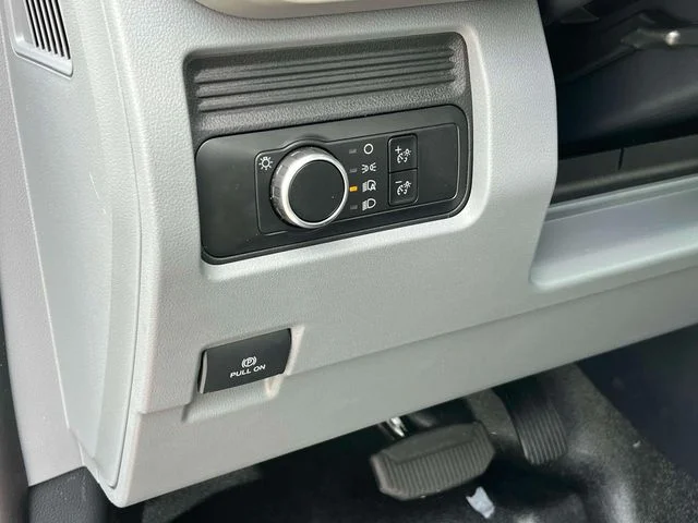 New 2026 Oxford White Ford F-550® XL image 19