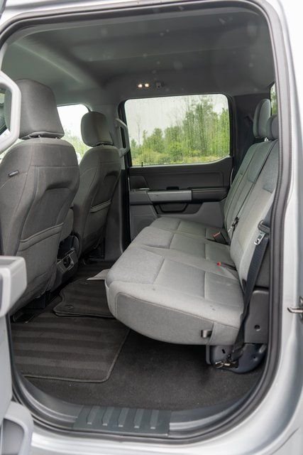Used 2025 Iconic Silver Metallic Ford XLT image 10