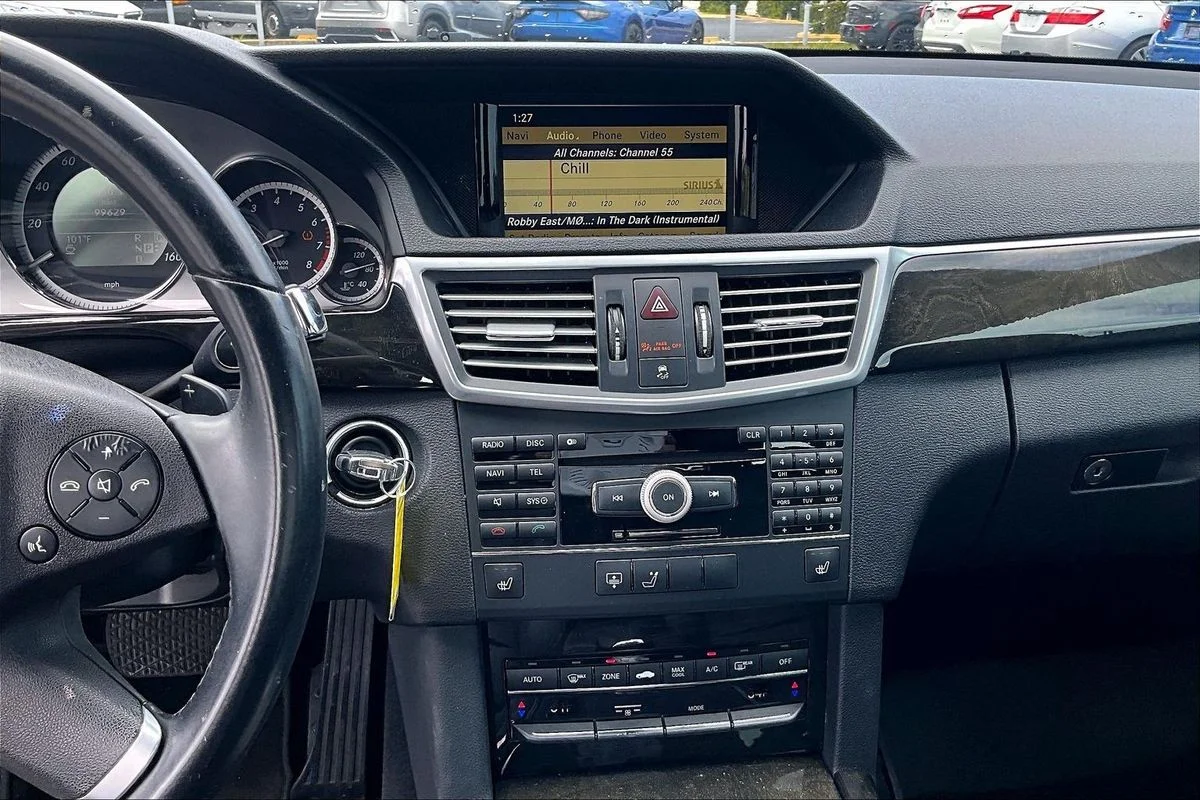 Used 2010 Black Mercedes-Benz  image 9